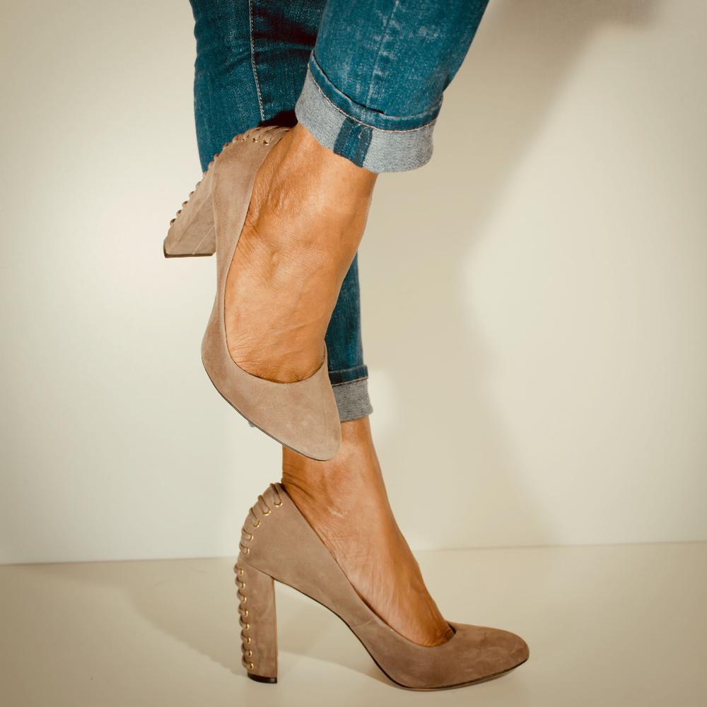 Dallan with the Incredible Lacing Heel - Picture 6 of 6